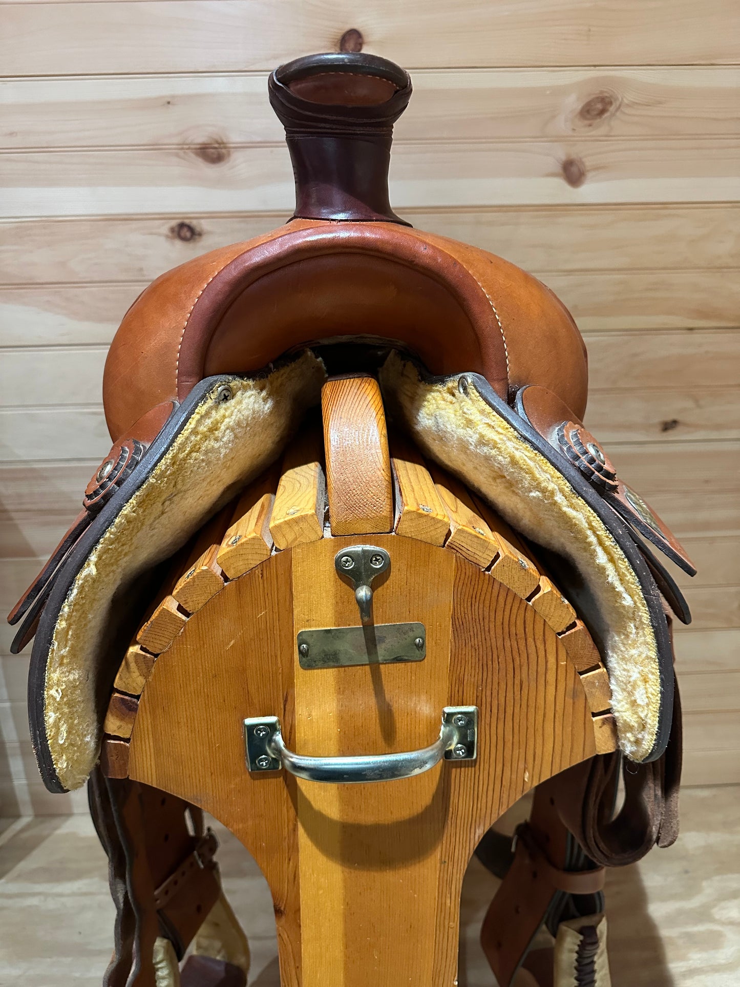 16” Big Horn Roper Western Saddle Model 824