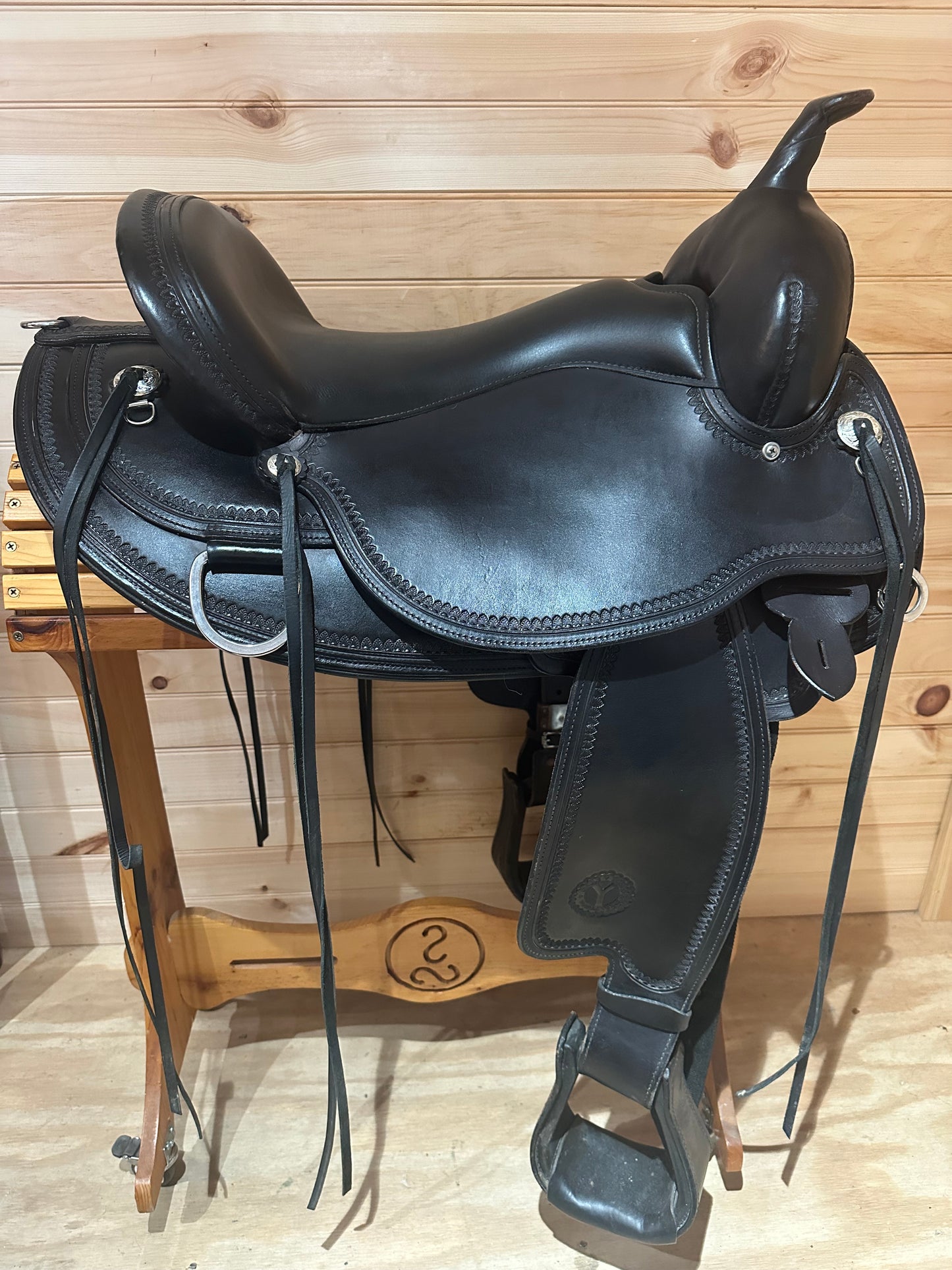 17” Circle Y Omaha Flex2 Western Trail Saddle Model 1554