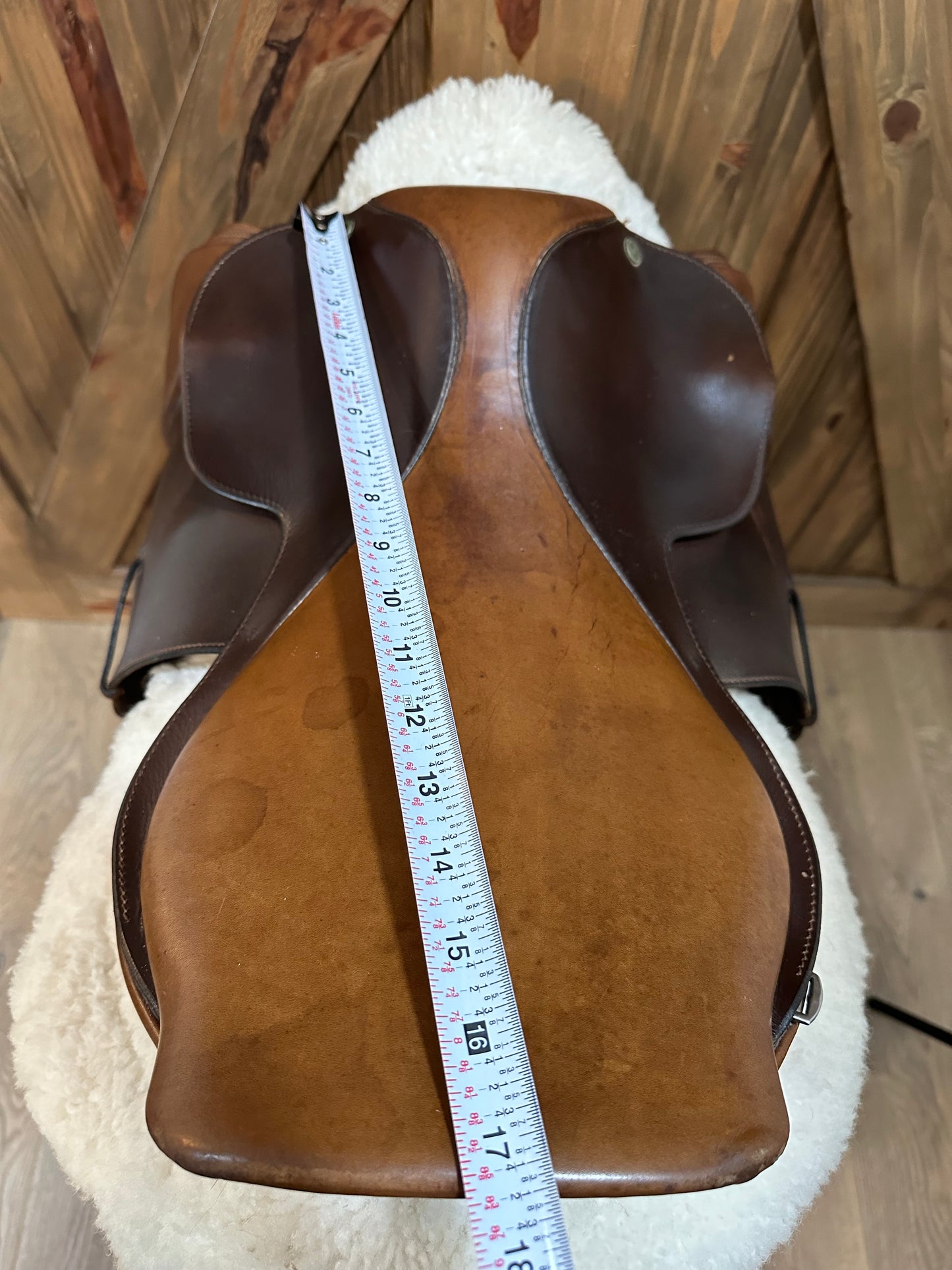 17.5” Crosby Prix Des Nations Close Contact Saddle