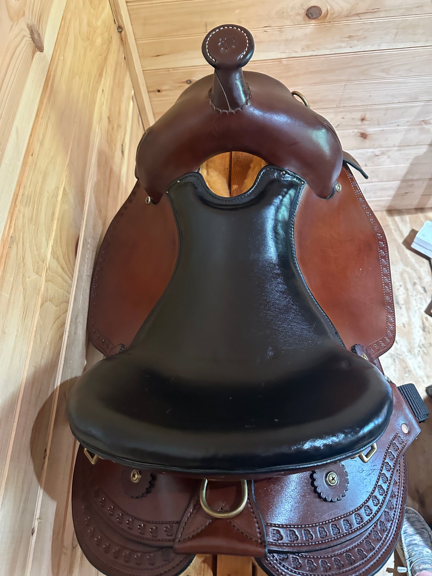 16” Imus 4Beat Gaited Western Trail Saddle