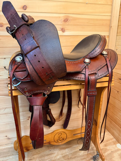 16” Cashel Round Skirt by Martin Saddlery Western Trail Saddle