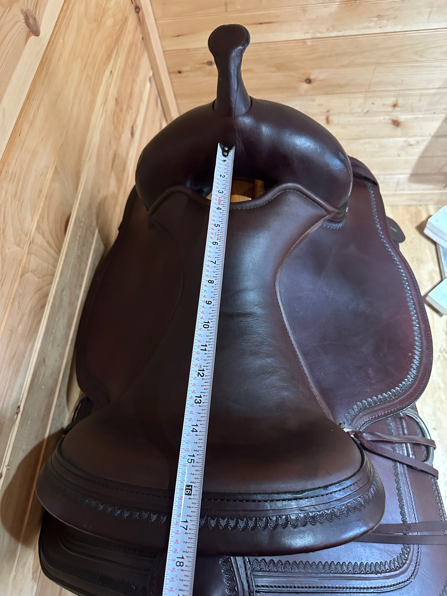 16” Circle Y Topeka Flex2 Western Trail Saddle Model 1651 (2021)
