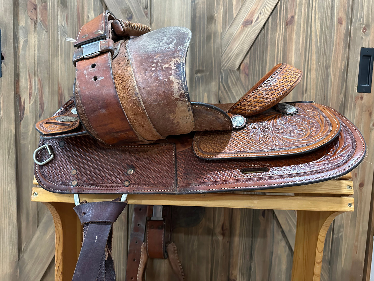 15” Crates Western Trail Saddle Model 152