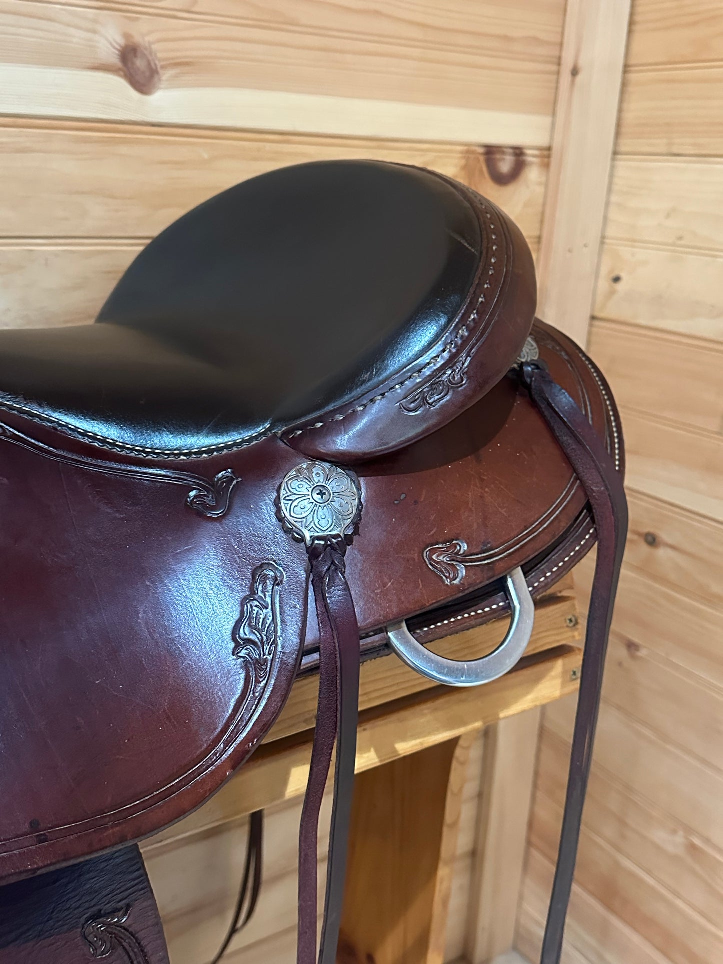 17” RW Bowman B-Light Western Ranch Trail Saddle Model 9517 (XW)