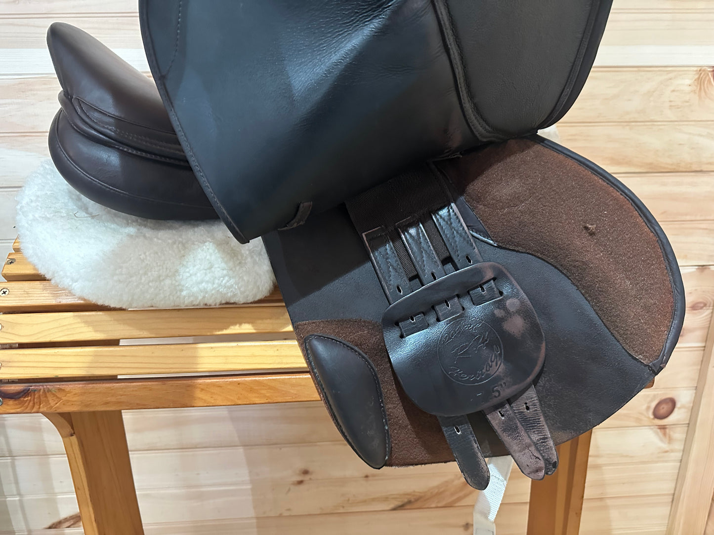 17.5” Royal Heritage Jumping Saddle *Adjustable Gullet*