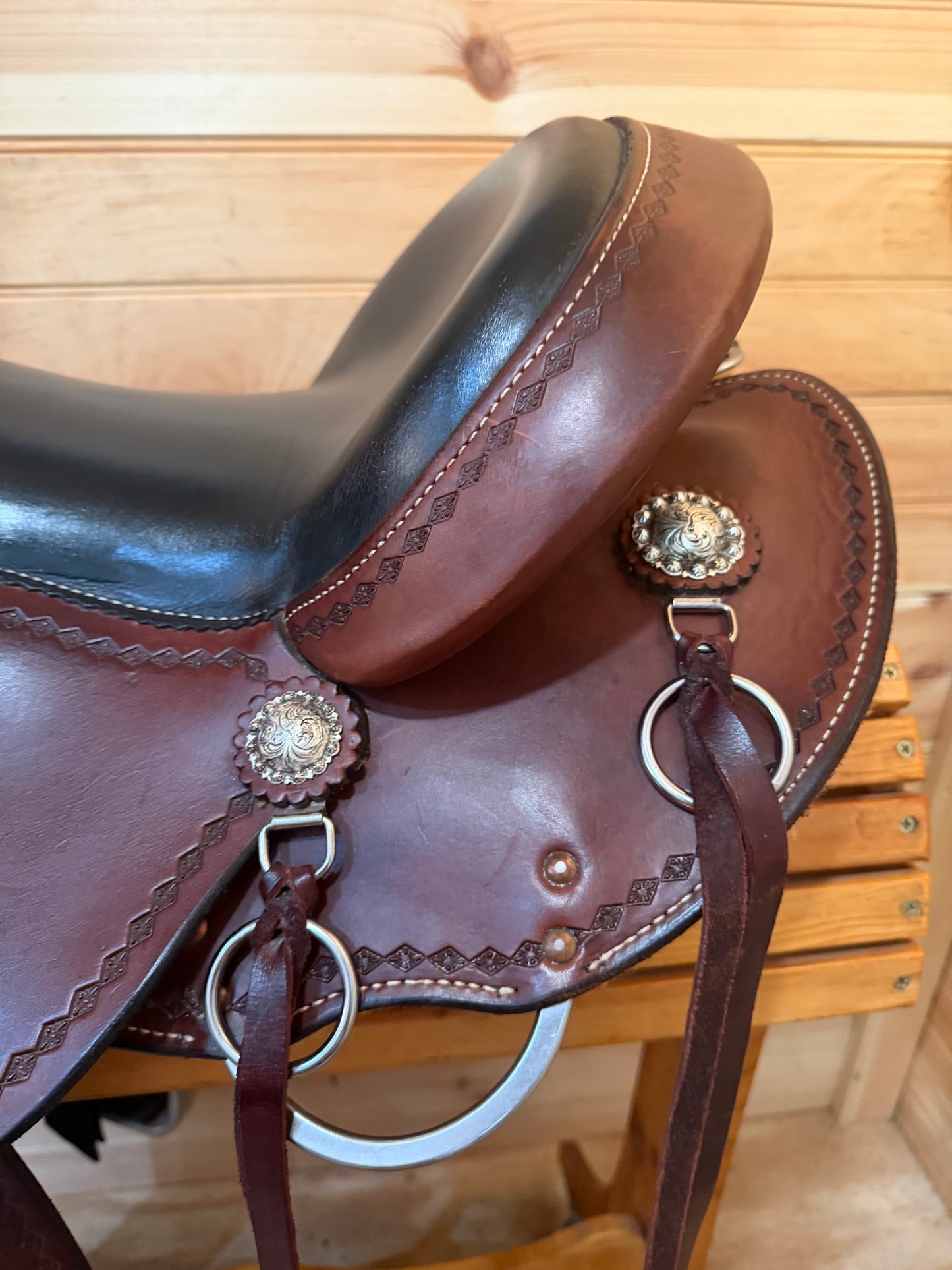 15” Cashel Round Skirt by Martin Saddlery Western Trail Saddle (2022)