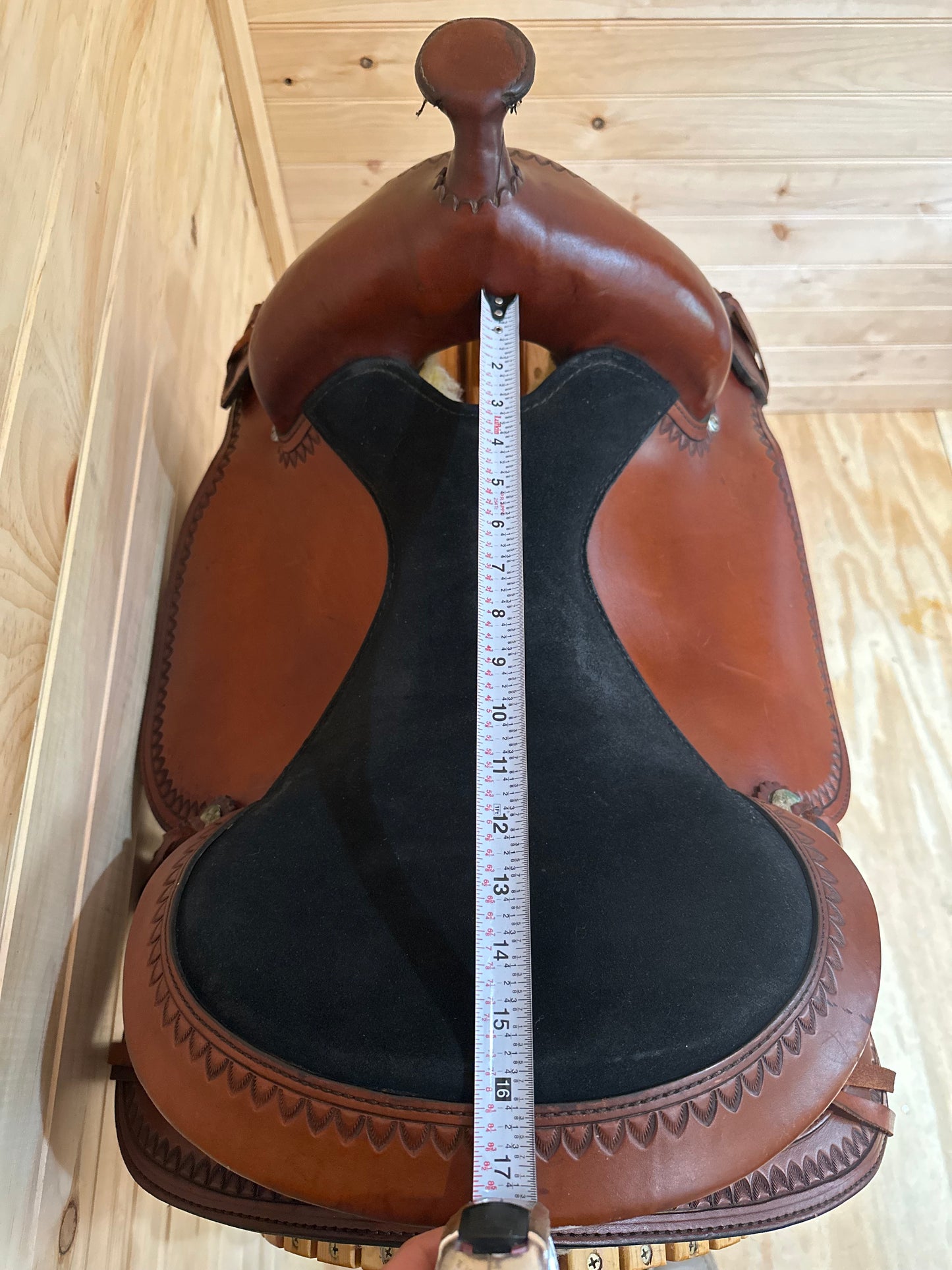 16” Tex Tan Hereford Western Trail Saddle Model 08-4023-1P6