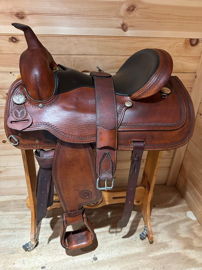 16” Circle Y Topeka Flex-Lite Western Trail Saddle Model 1551