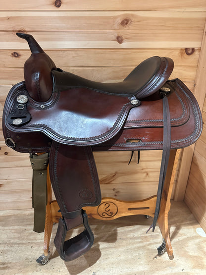 17” Circle Y Topeka Flex-Lite Western Trail Saddle Model 1551