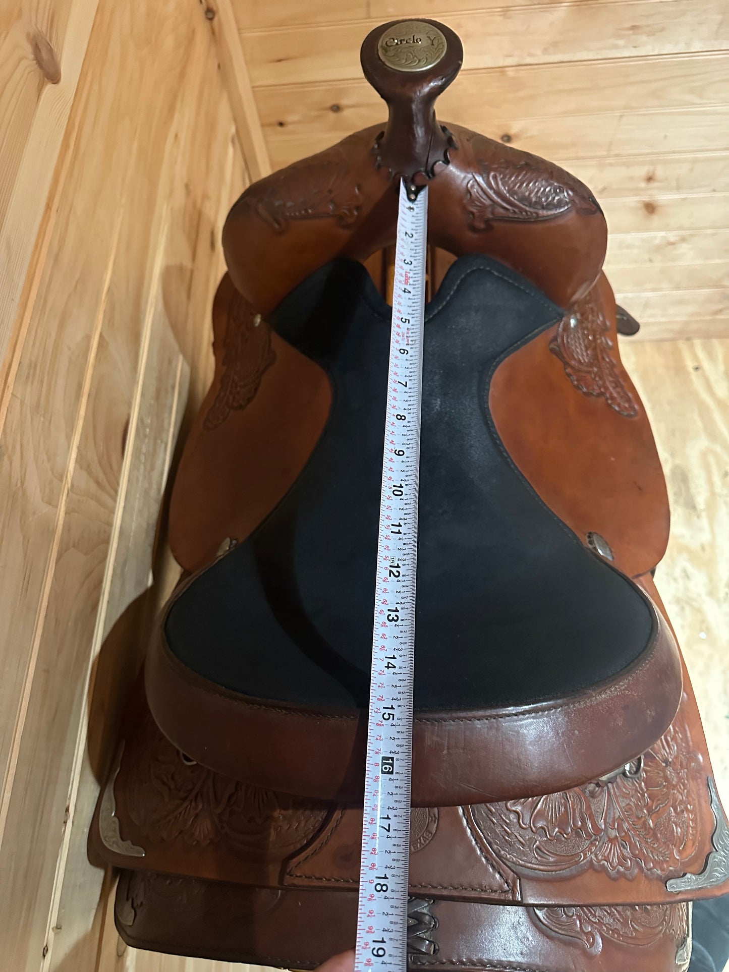 15” Circle Y Western Show Saddle Model 3875