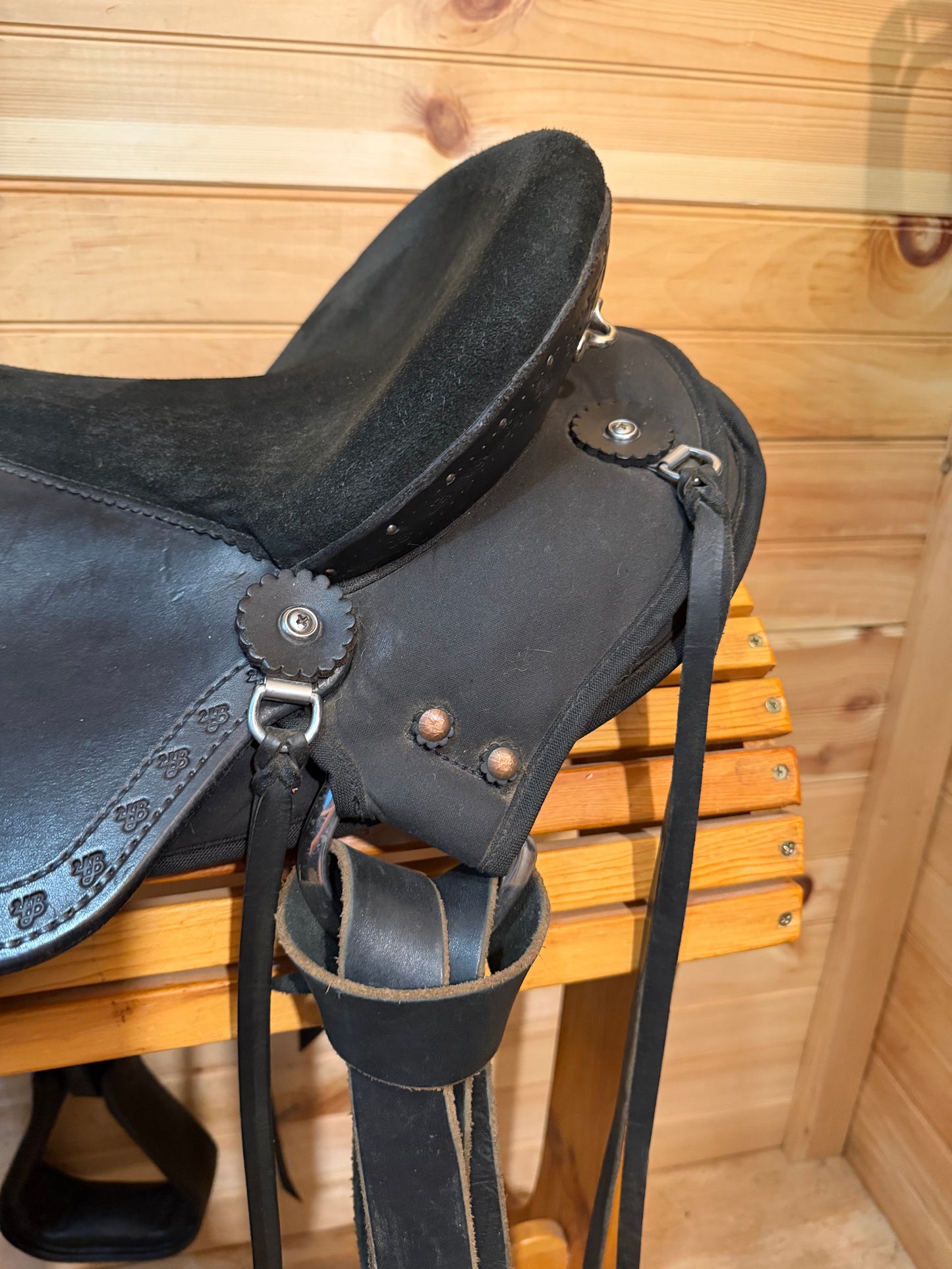 16” Imus 4-Beat Elite Gaited Endurance Trail Saddle & Breastcollar