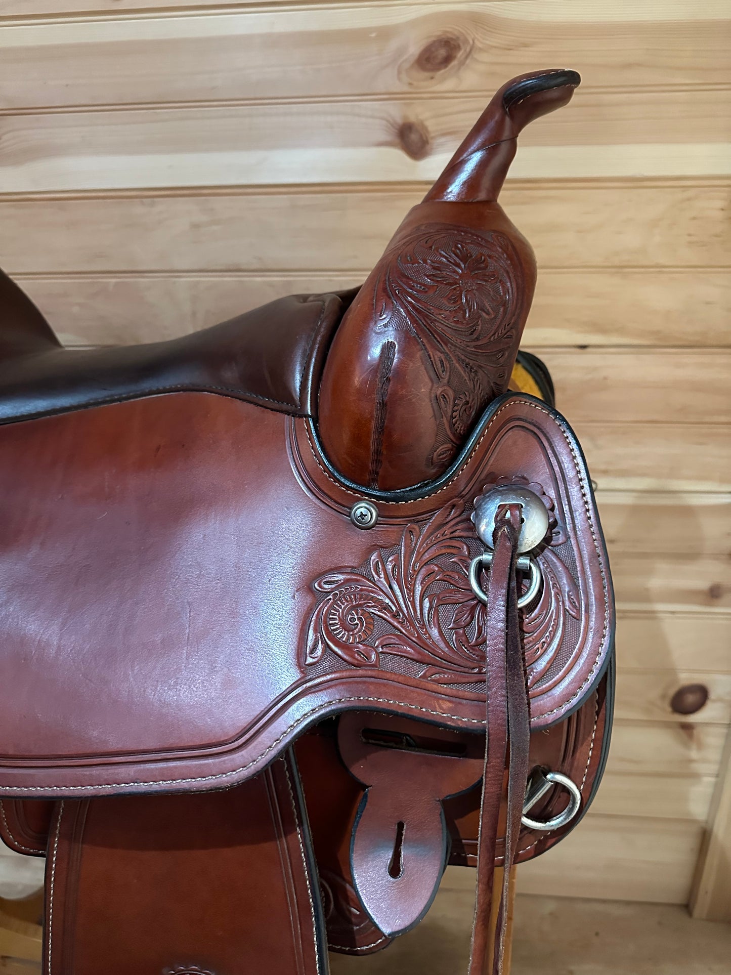 17” Circle Y Flex2 Cactus Flower Western Trail Saddle Model 1659