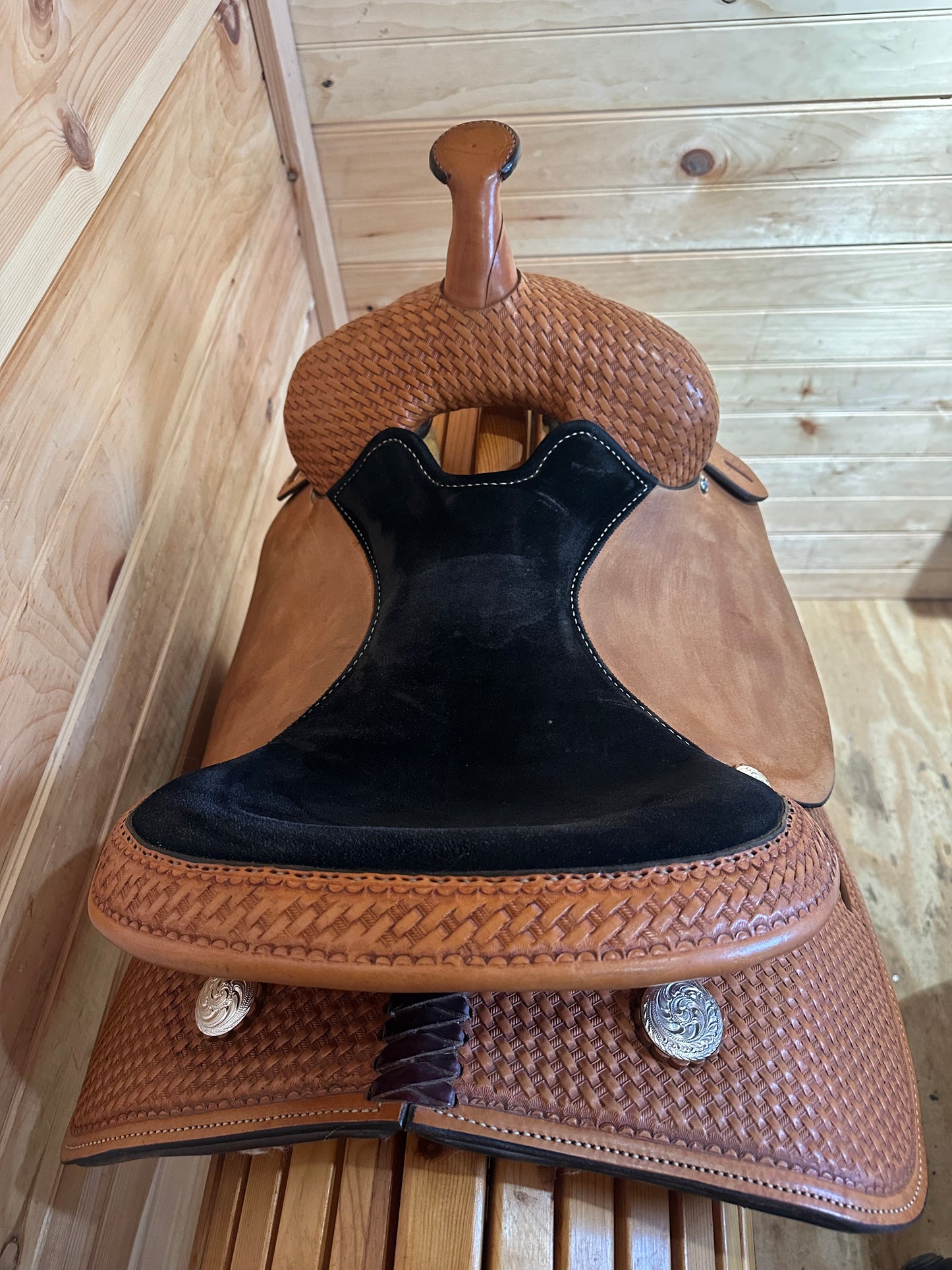 14” Circle Y Lightweight Barrel Racing Saddle Model 2435