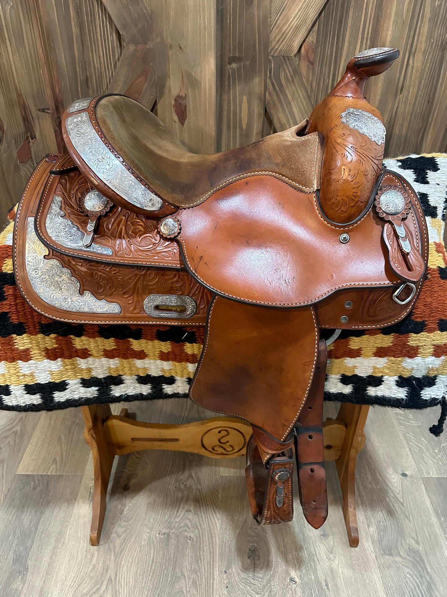 14” Crates Youth Show Saddle Model 2307