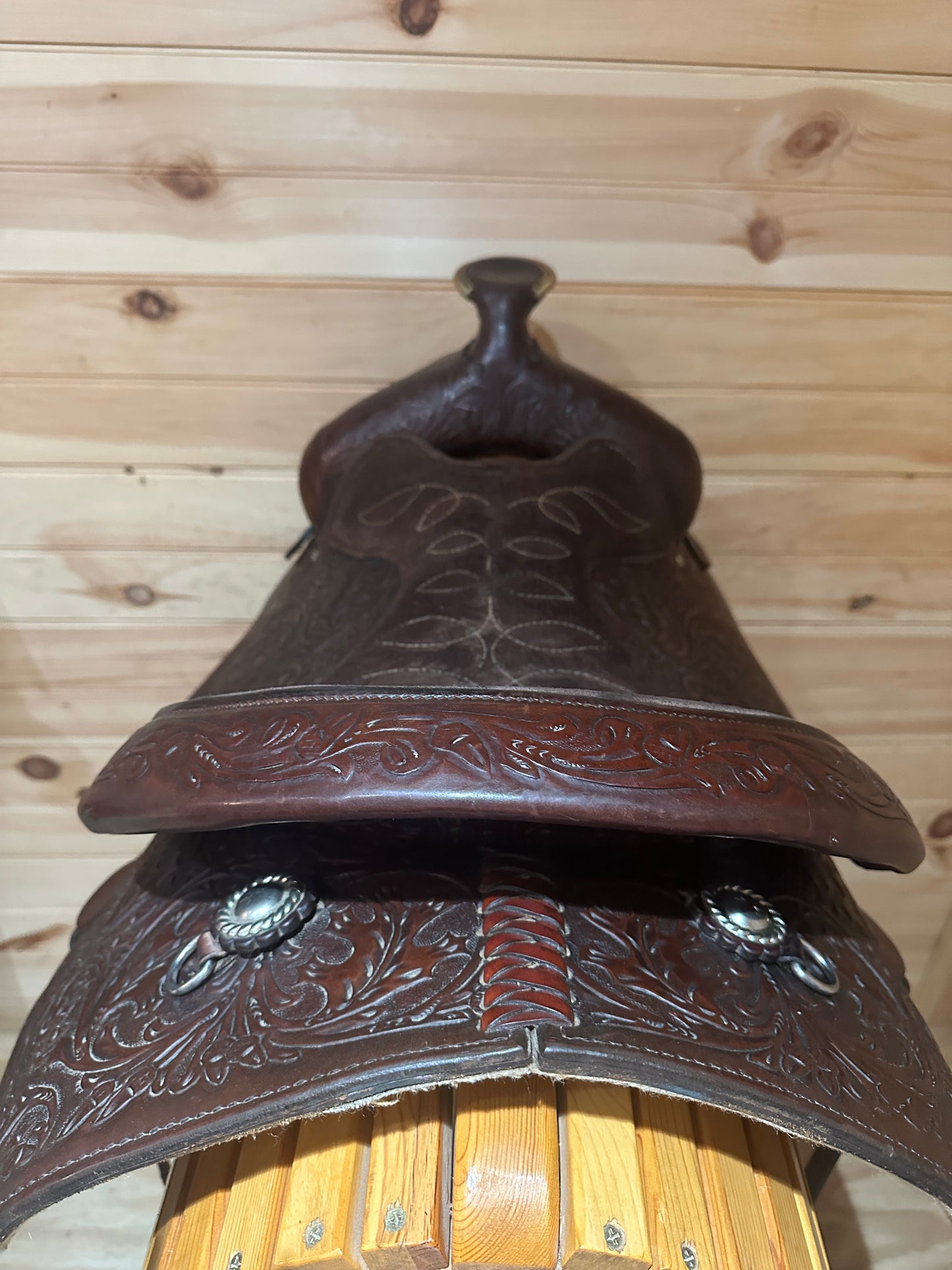 16” Circle Y Park & Trail Western Saddle Model 2106