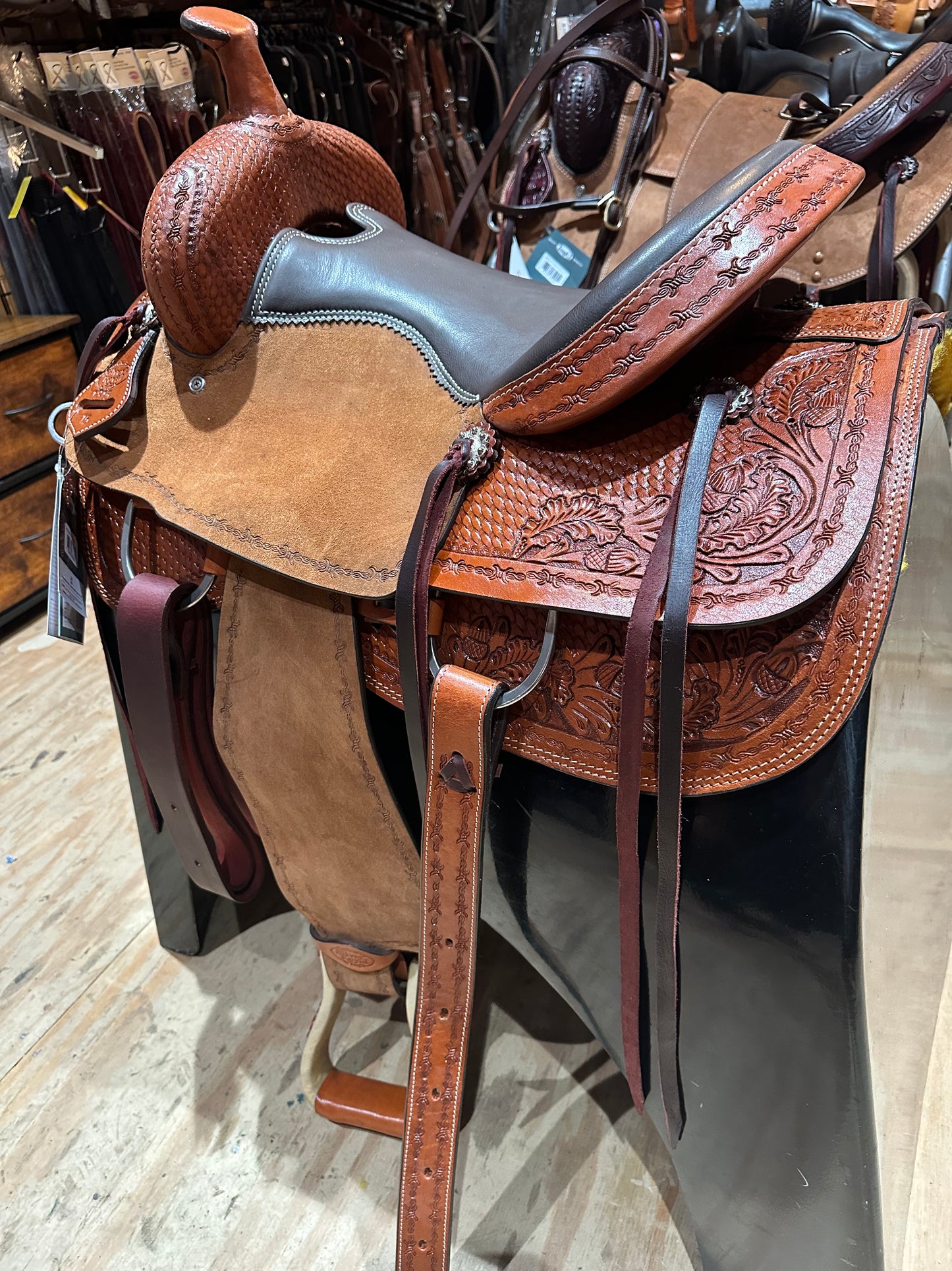 15”, 16”, 17” Silver Royal Round Rock All Around Western Saddle