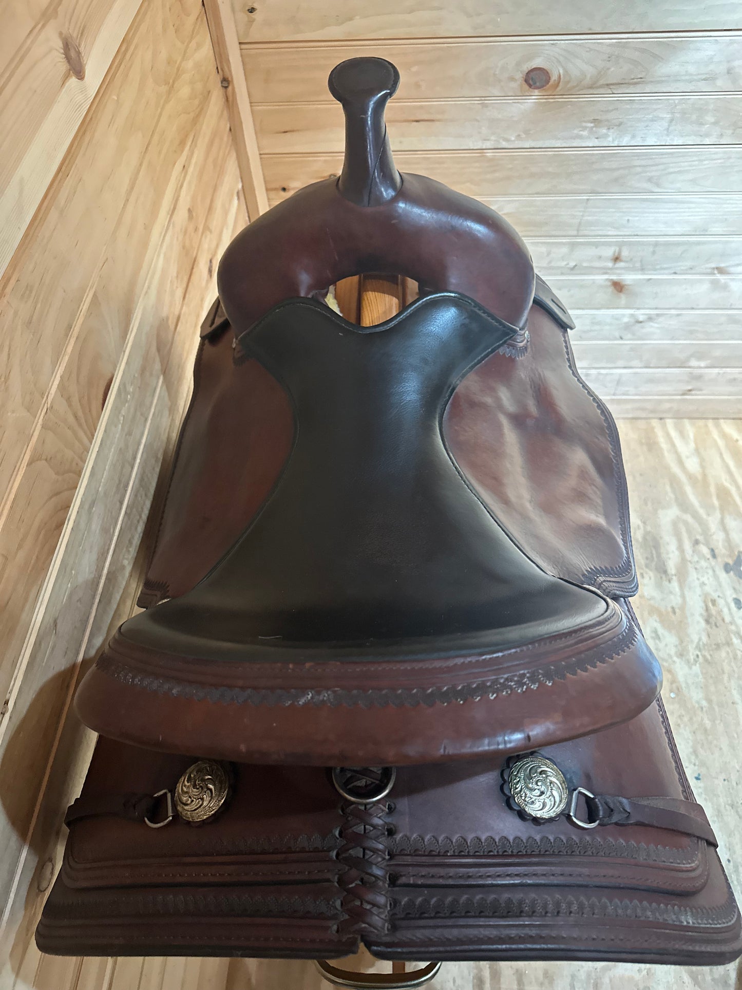16” Circle Y Topeka Flex-Lite Western Trail Saddle Model 1551