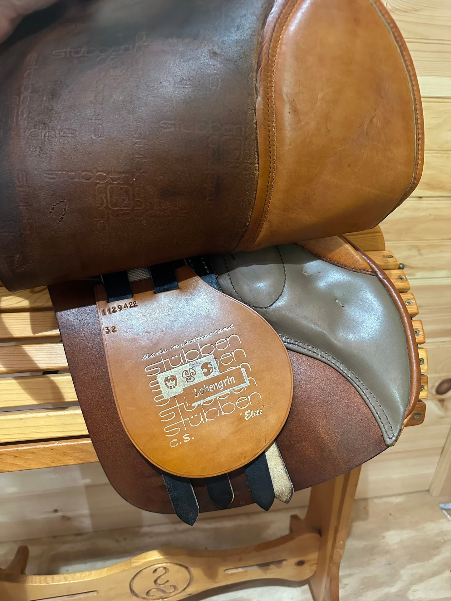 18” Stubben Lohengrin CS Elite Saddle (32cm)