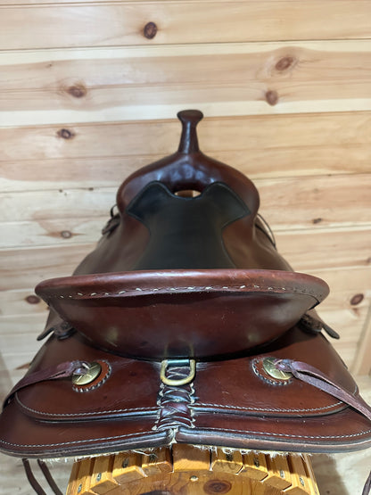 17” Circle Y Flex-Lite Round Skirt Western Trail Saddle Model 2374