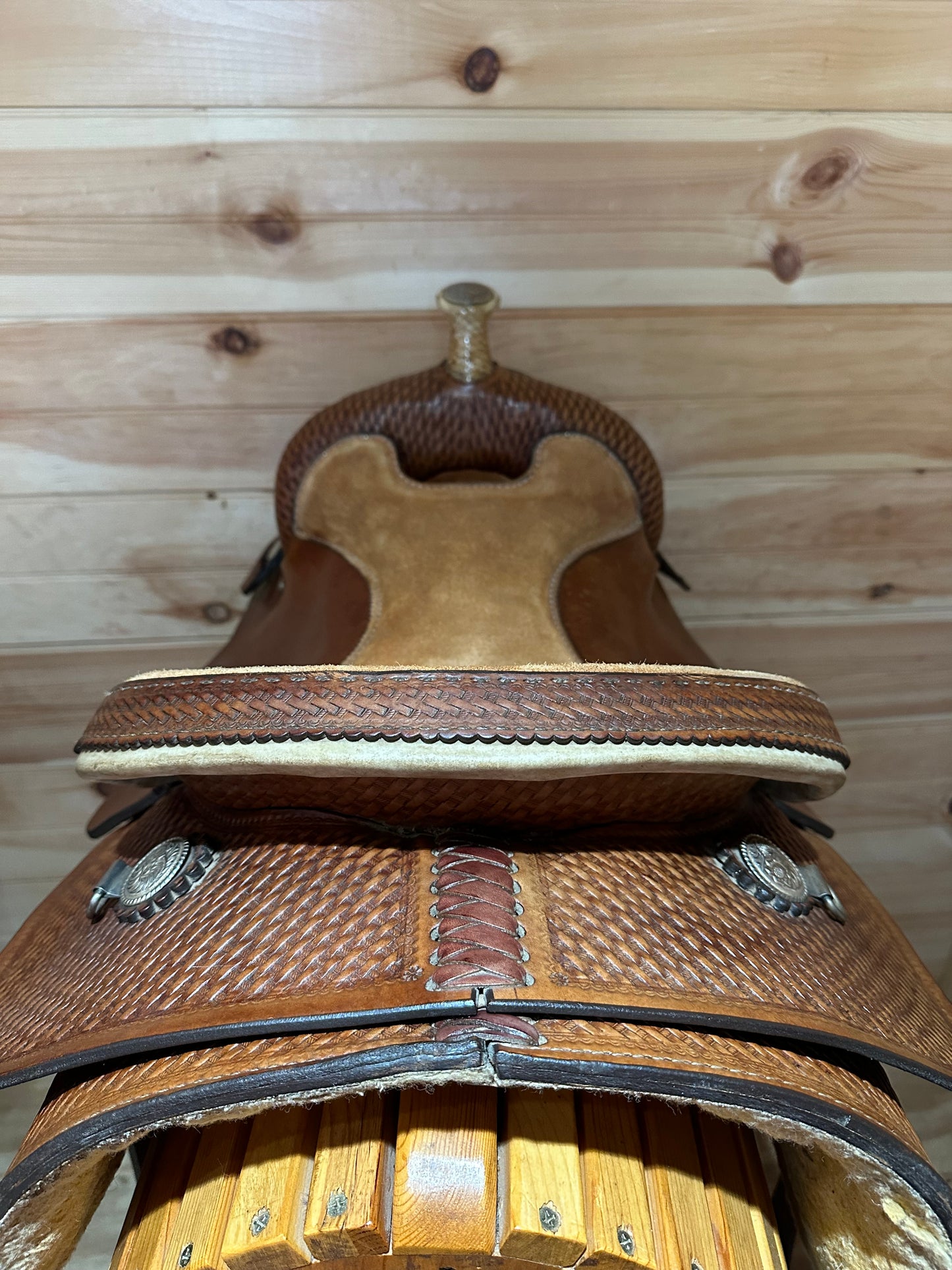 16” Crates Equi-Fit Reiner Western Saddle Model 4527