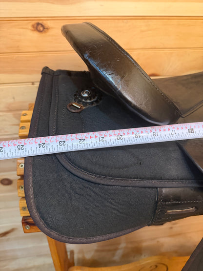 16” Circle Y Lightweight Western Trail Saddle Model 3576