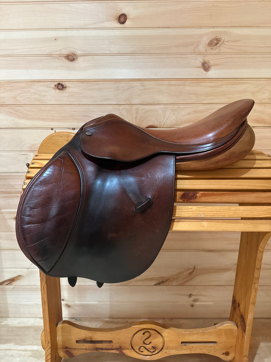 17.5” Pessoa Close Contact Jumping Saddle