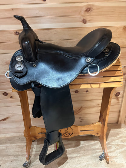 15.5” National Bridle Shop Gaited Western Trail Saddle Model 6981