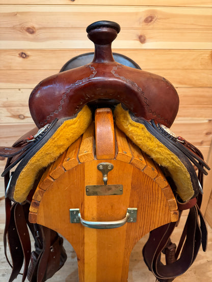 16” Cashel Round Skirt by Martin Saddlery Western Trail Saddle