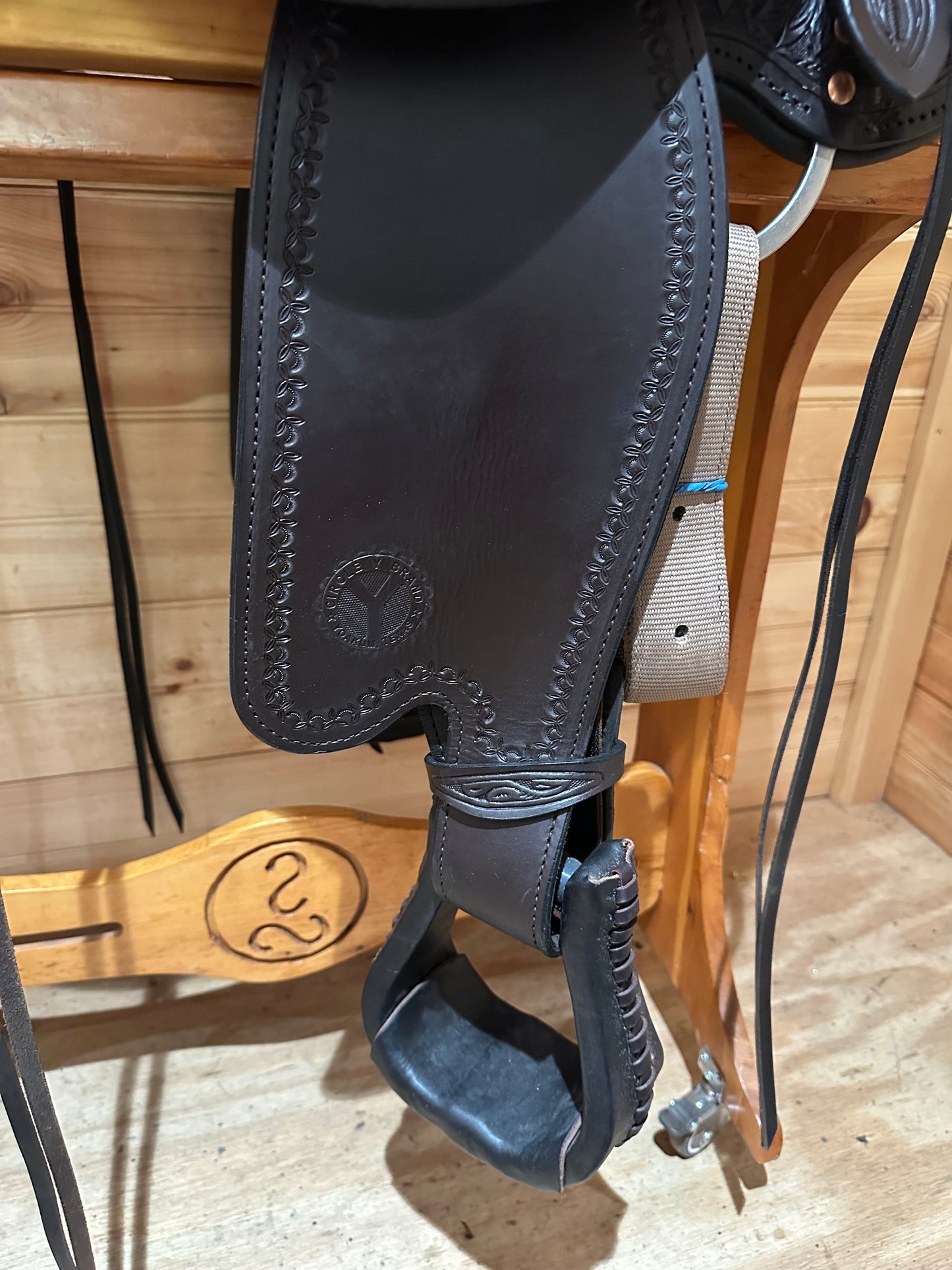 16” Circle Y Sunflower Flex2 Western Trail Saddle Model 1682 (2024)