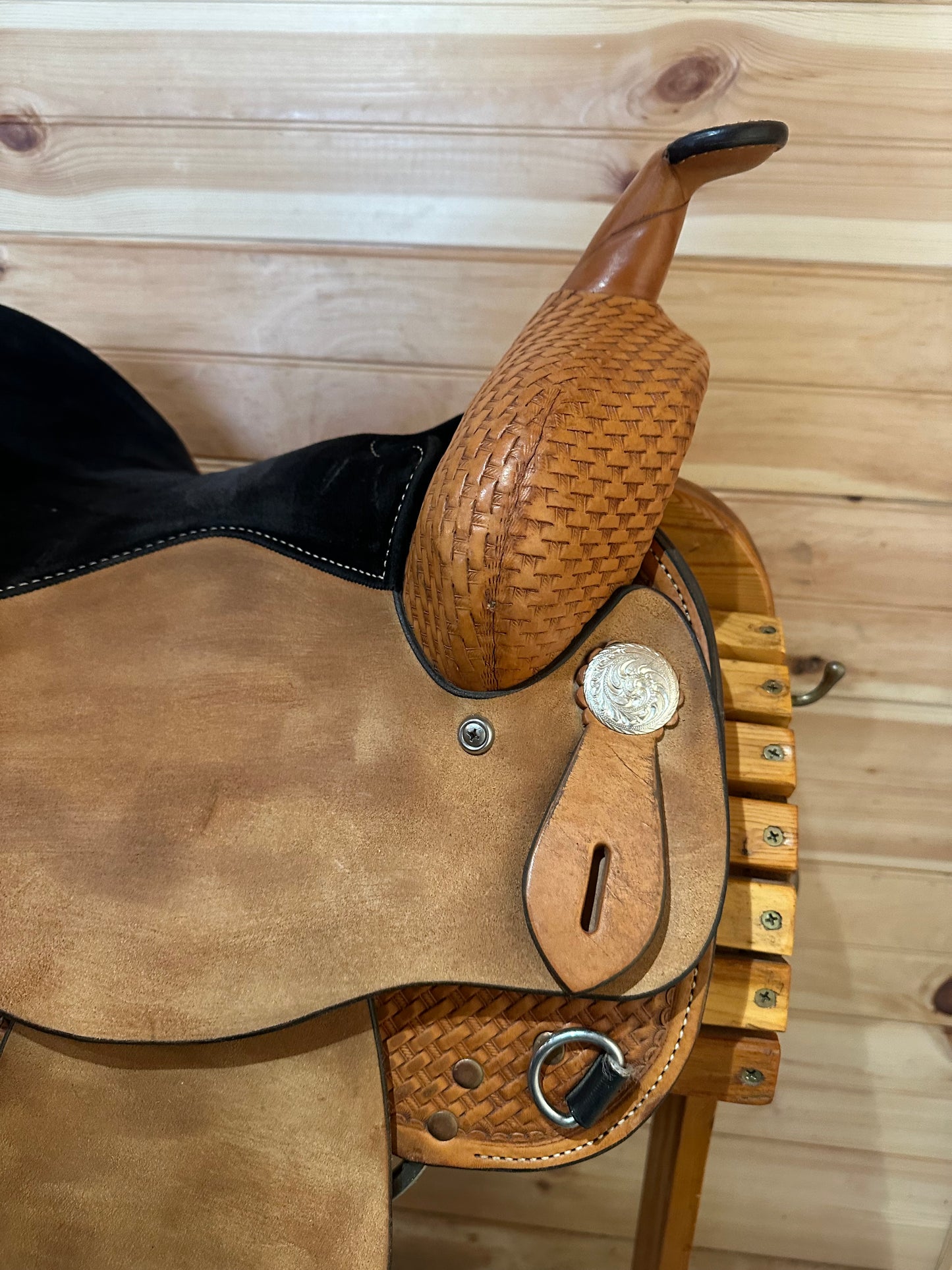 14” Circle Y Lightweight Barrel Racing Saddle Model 2435