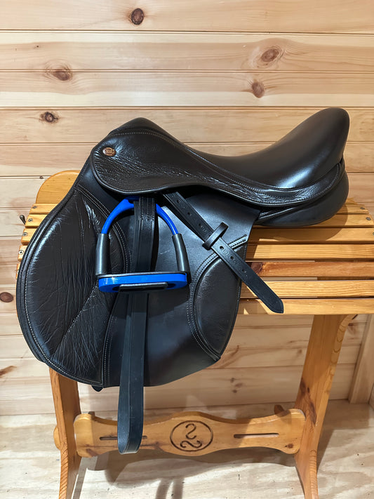 17.5” Kent & Masters S-Series Universal GP Saddle