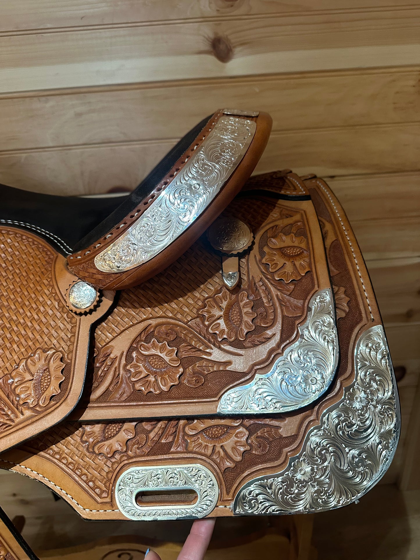 15” Rod’s Western Show Saddle