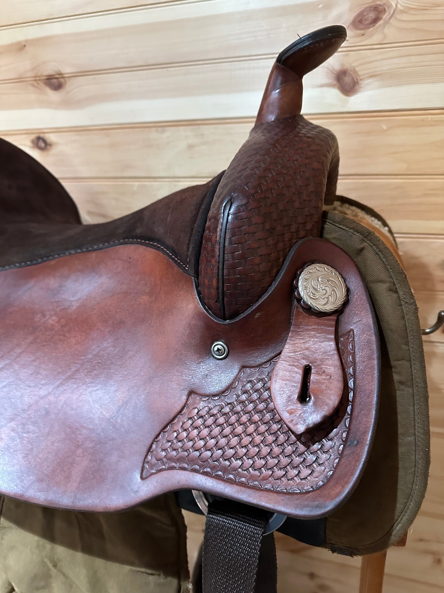 17” Circle Y Park & Trail Lightweight Western Trail Saddle Model 3581