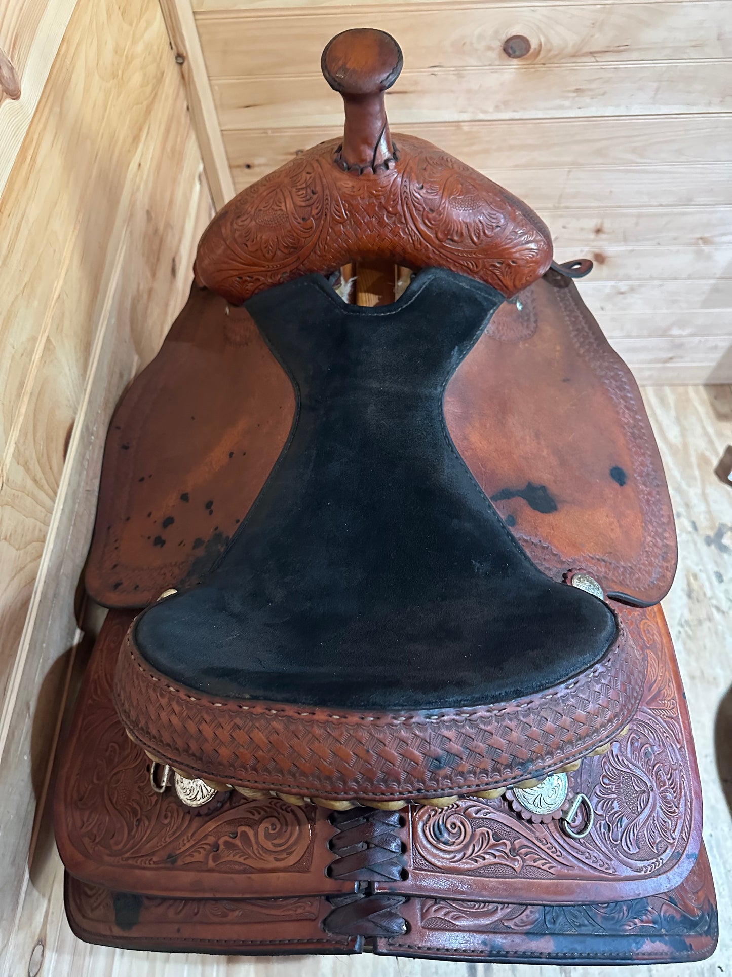 15.5” Tex Tan Hereford Team Roper Western Saddle