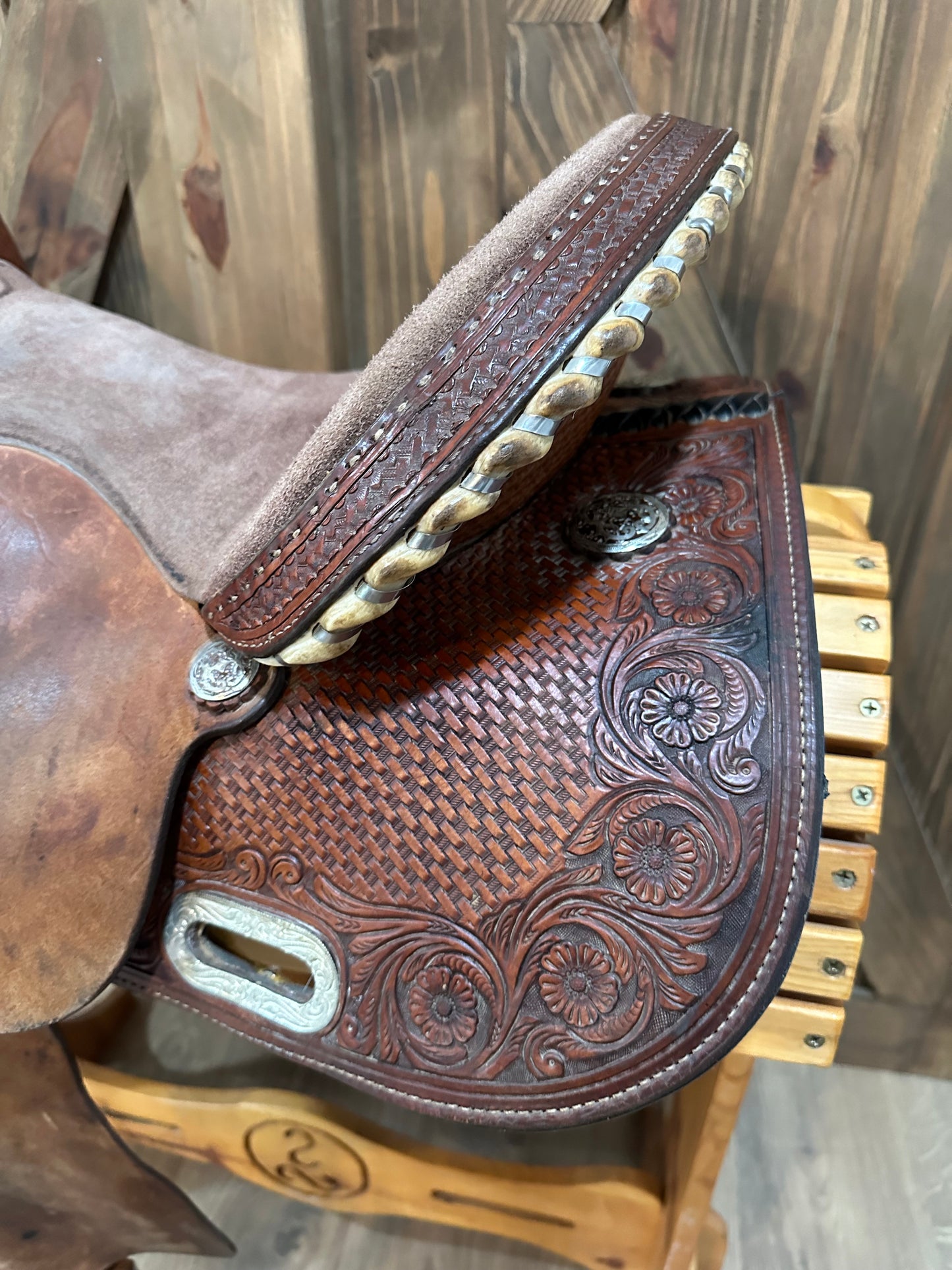 15” Circle Y Velocity Flex-Lite Barrel Racing Saddle