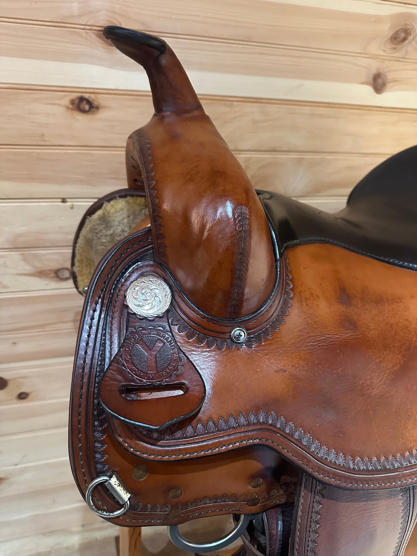 16” Circle Y Topeka Flex-Lite Western Trail Saddle Model 1551
