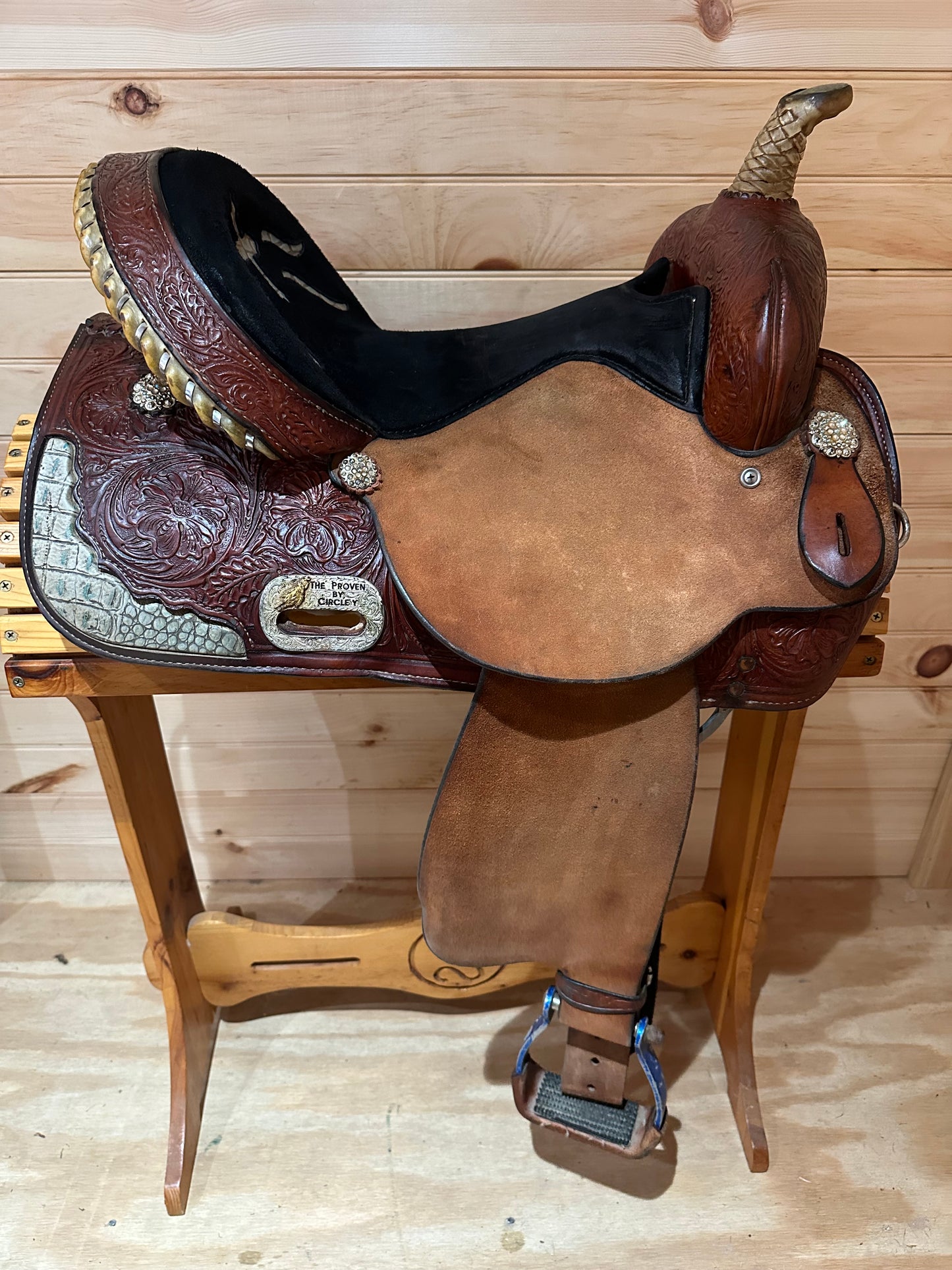 15” Circle Y High Horse Proven Aurora Barrel Racing Saddle Model 6215