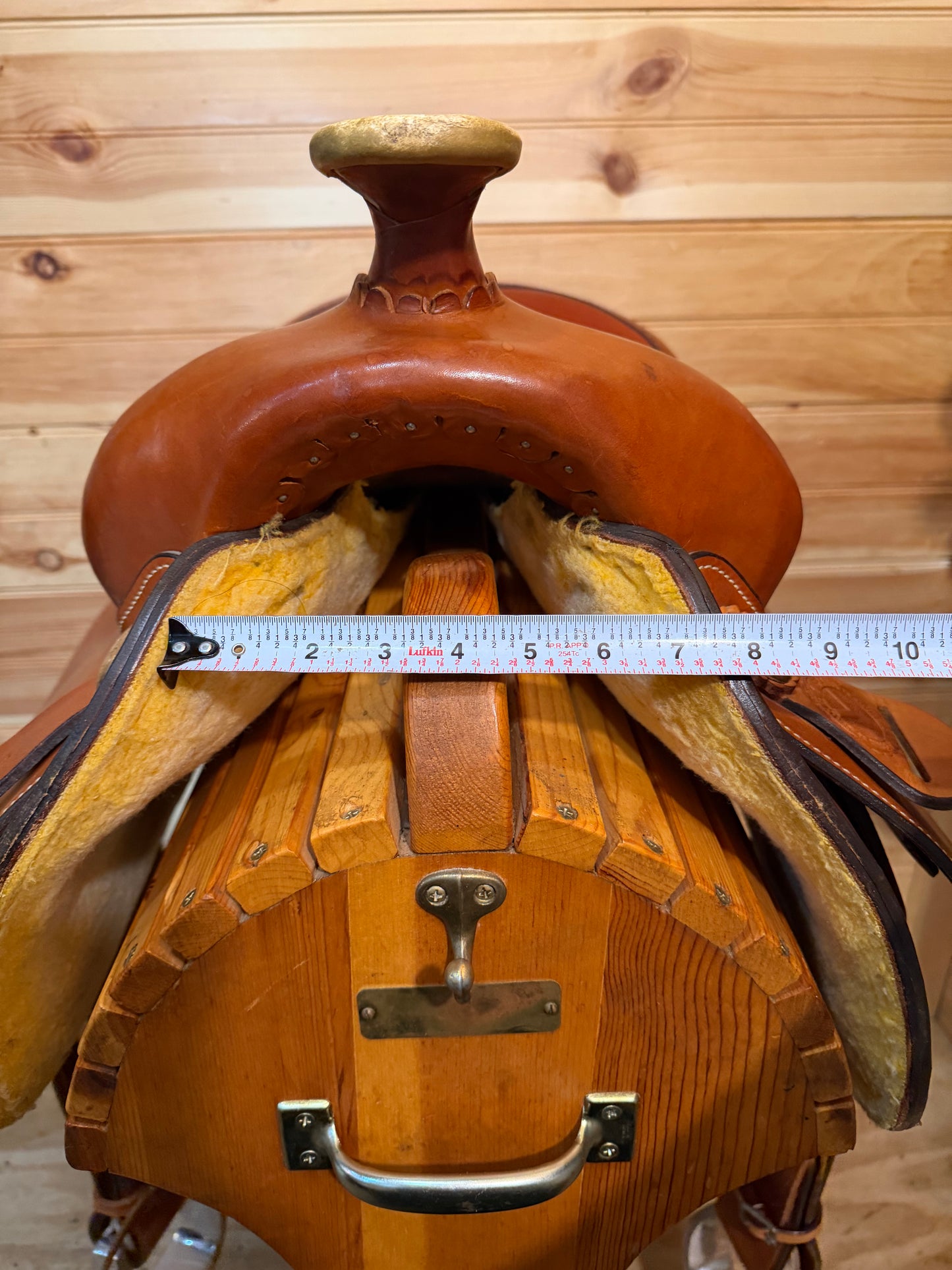 15.5” Circle Y Reiner Western Saddle Model 2663