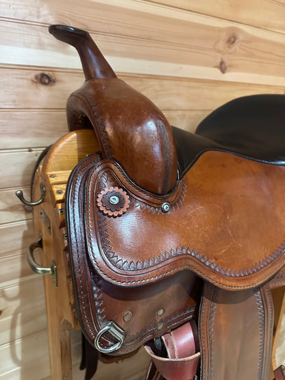 15” Circle Y Topeka Flex-Lite Western Trail Saddle Model 1551