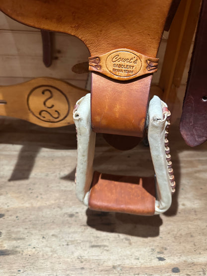 16.5” Court’s Western Roping Saddle Model 53037