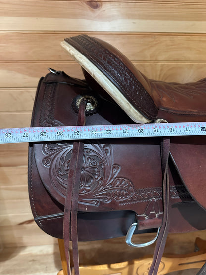 17.5” Tucker Ranch Hand Western Trail Saddle Model 250