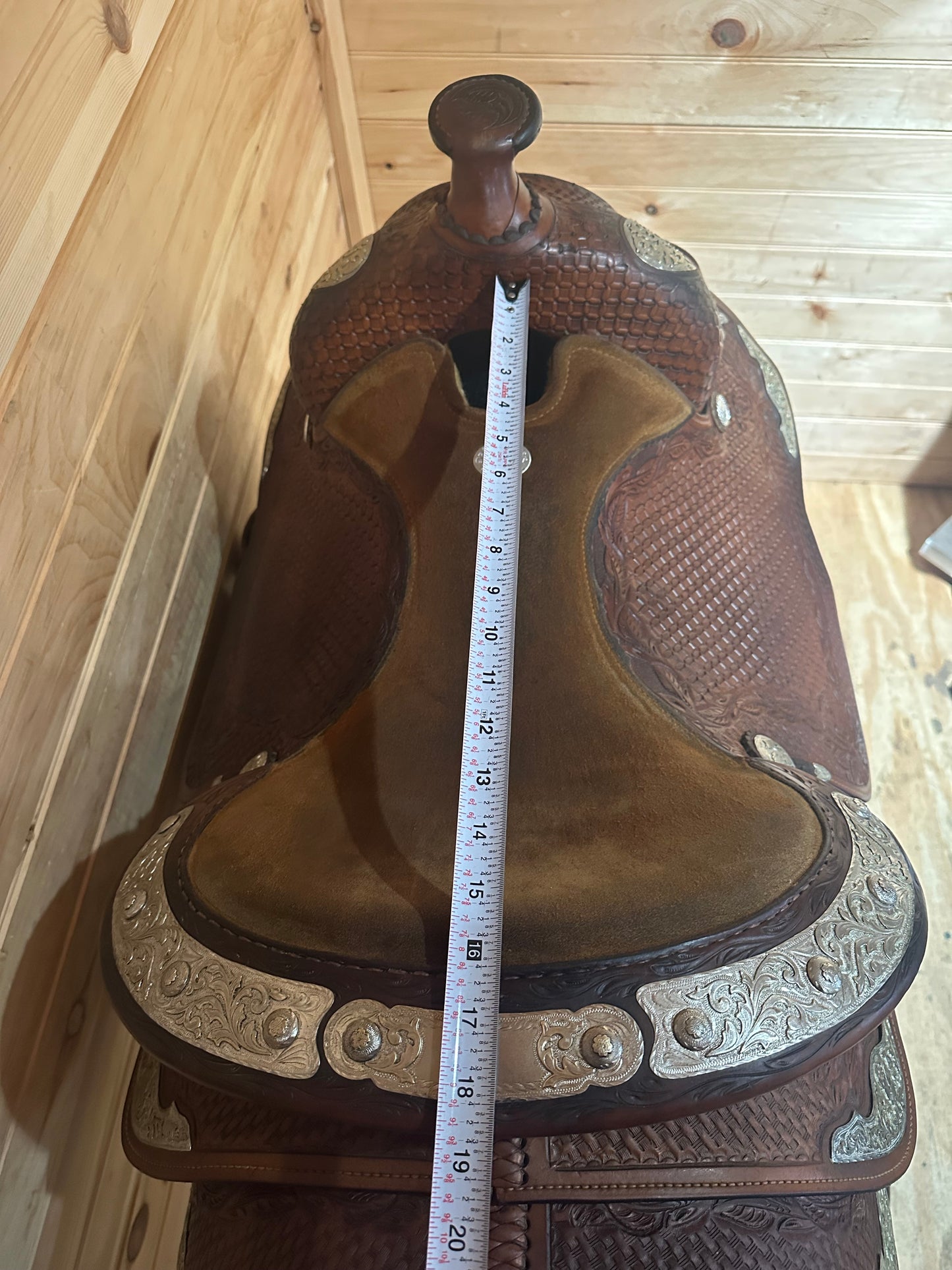 16” Champion Turf Western Show Saddle