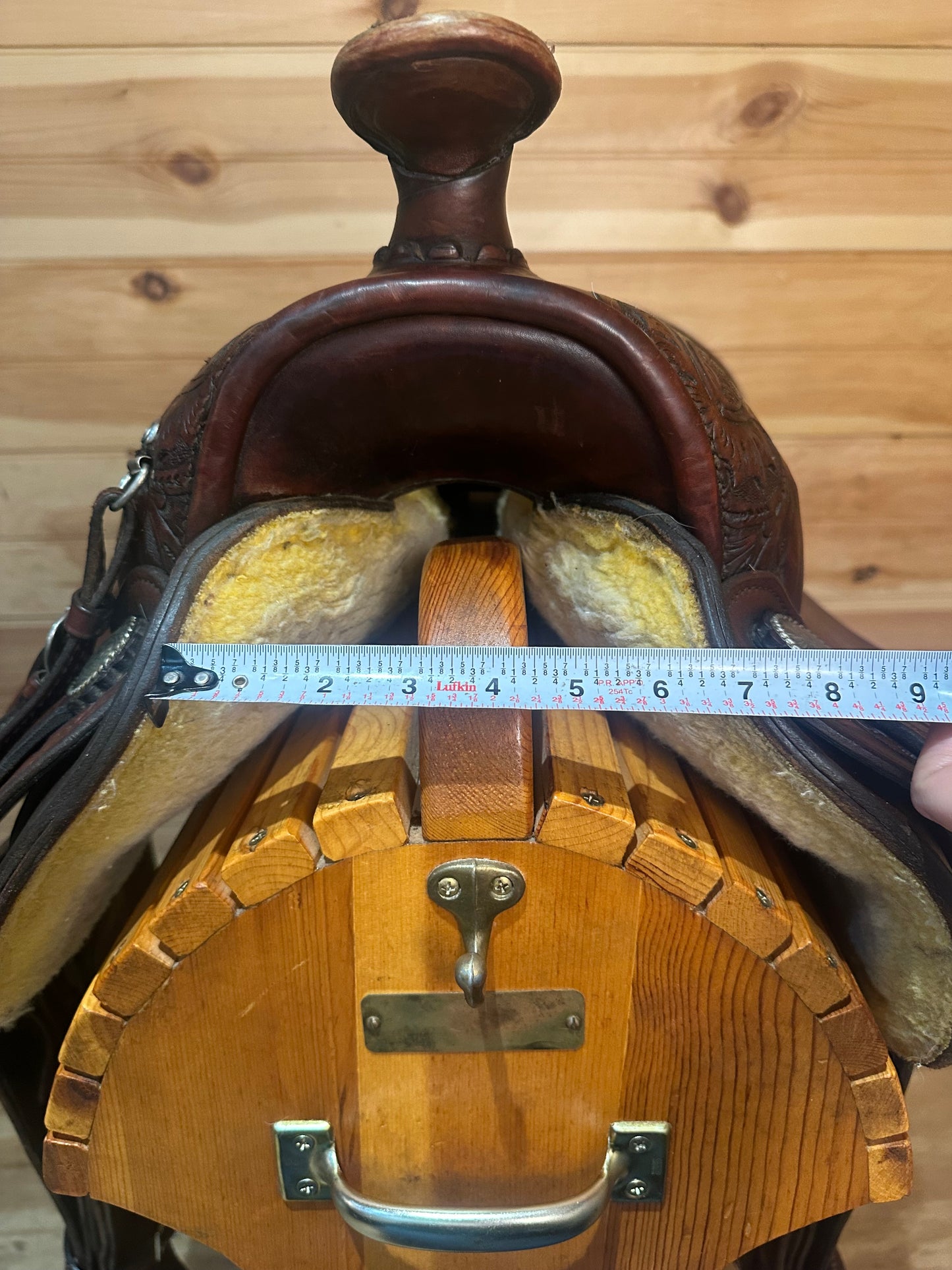 16” Circle Y Arabian Round Skirt Western Trail Saddle Model 2126
