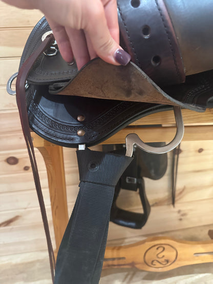 16” Circle Y Pioneer Flex2 Western Trail Saddle Model 1665 (2023)