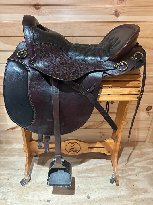 17.5” Tucker Equitation Endurance Trail Saddle Model 149