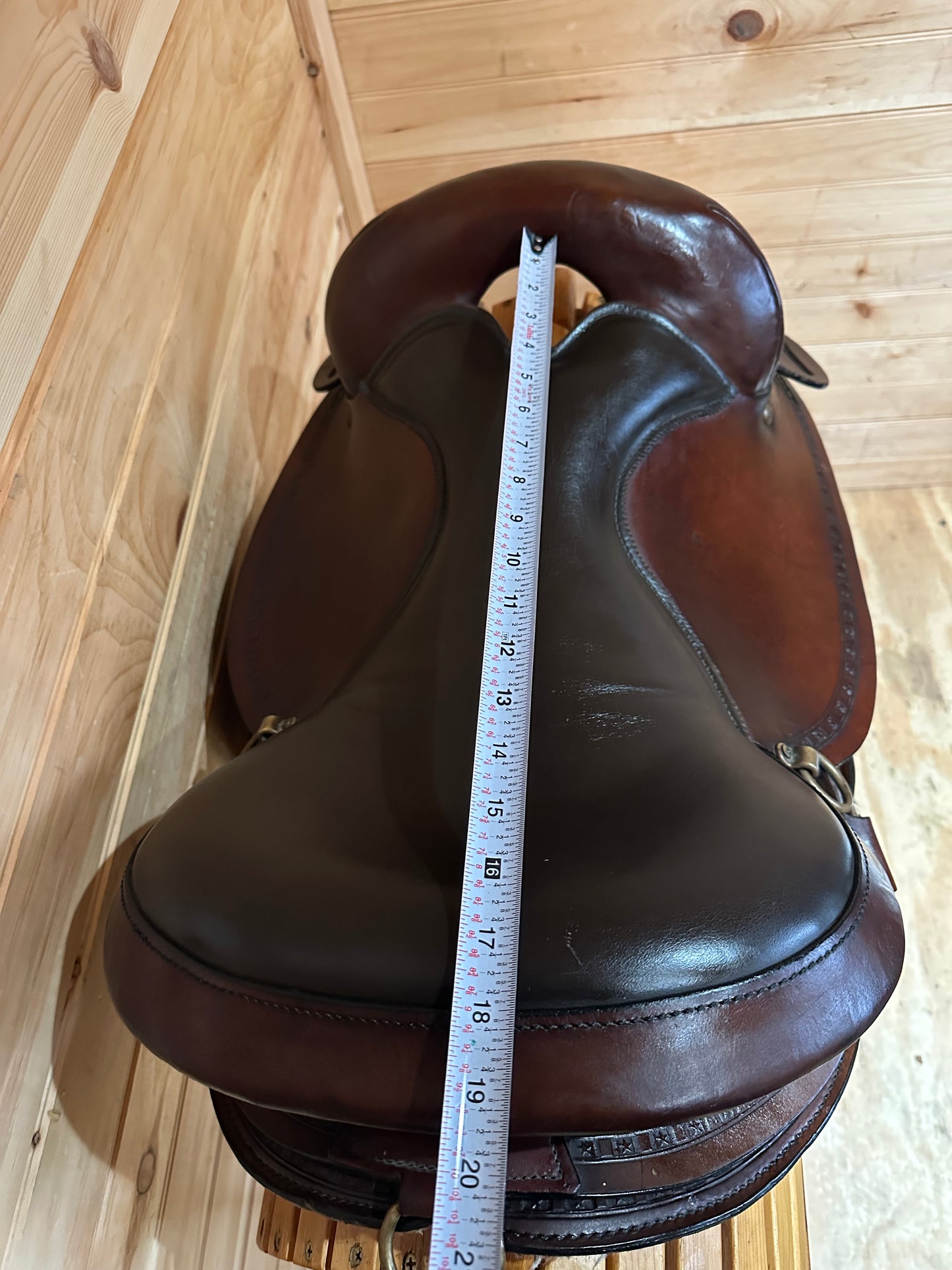 16” Big Horn Endurance Trail Saddle Model 805