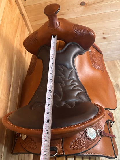16.5” Tucker High Plains Western Trail Saddle Model 260