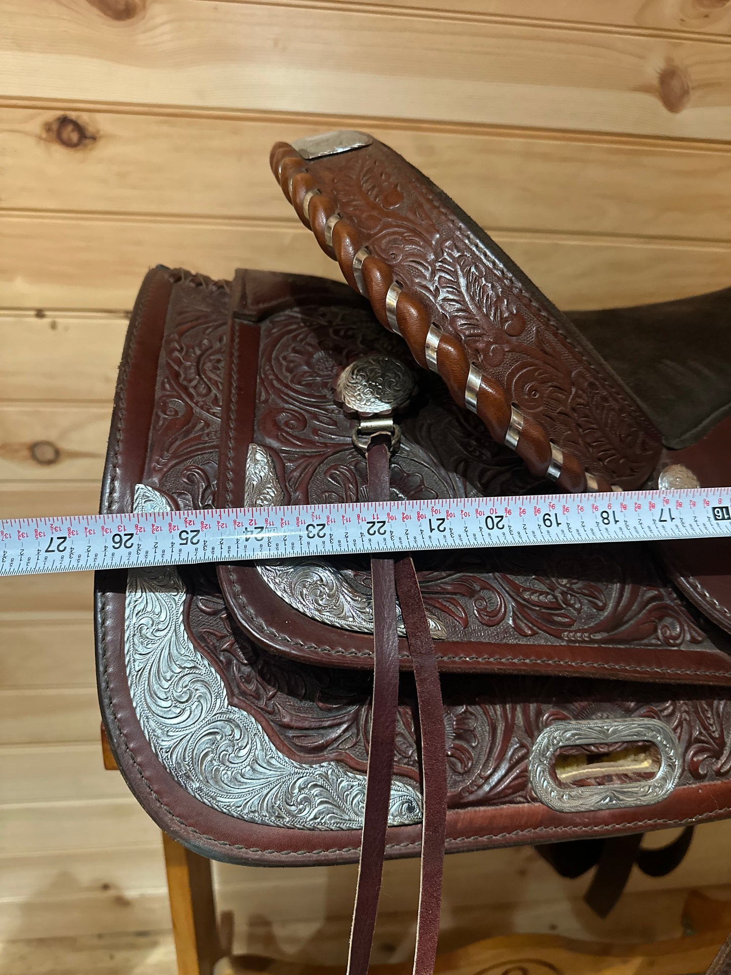 16” Circle Y Western Show Saddle Model 3975 * Matching Breast Collar*