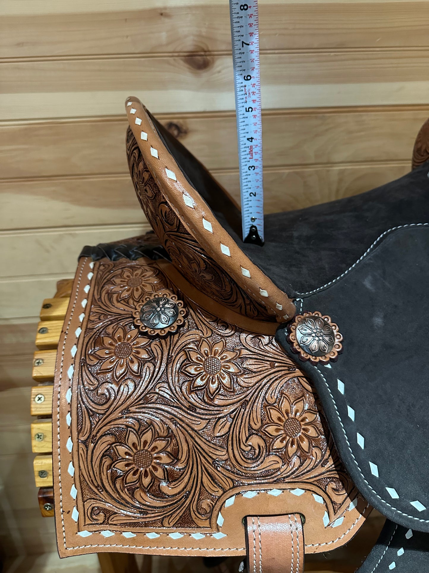 Silver Royal Short Go Barrel Saddle