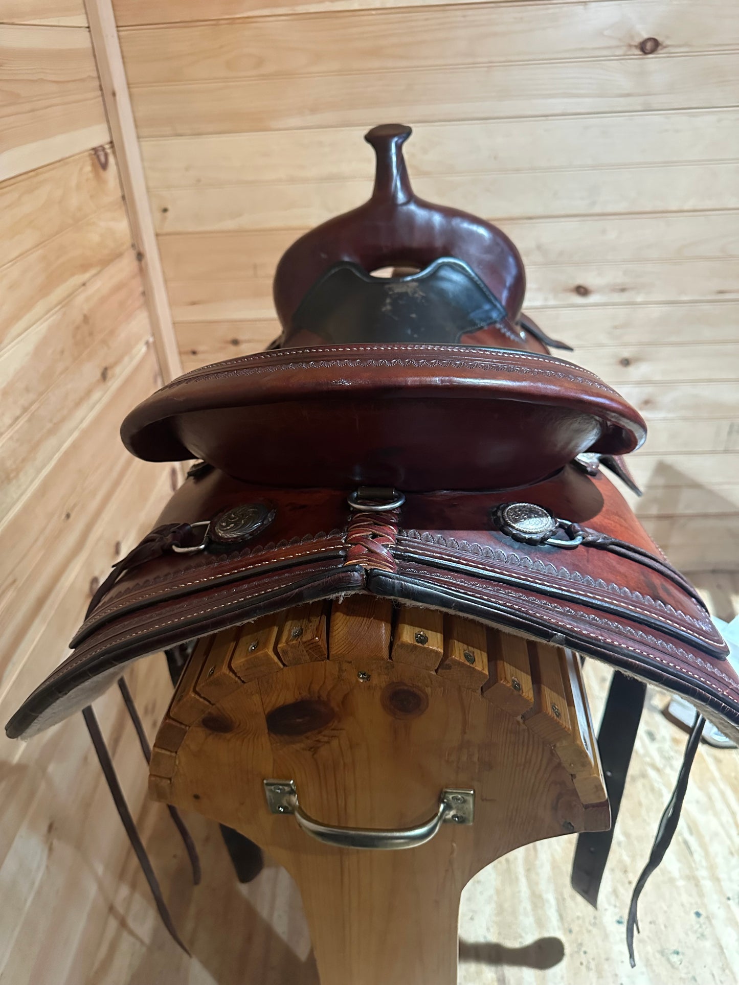 17” Circle Y Topeka Flex-Lite Western Trail Saddle Model 1551